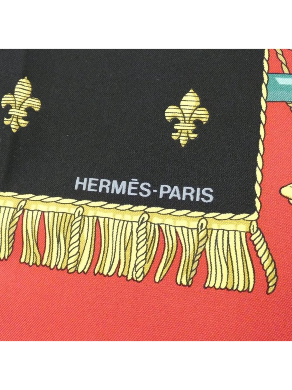 Hermes Vue du Carrose Carre Scarf - Picture 2 of 3